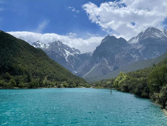 价多少昆明当地评价高旅行社电话新葡京云南五天游私人导游具体报(图2) 价多少昆明当地评价高旅行社电话新葡京云南五天游私人导游具体报(图2)